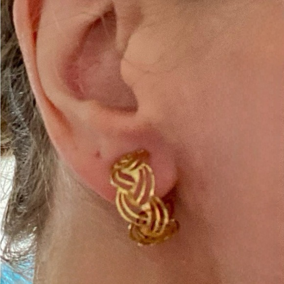 Vintage 1970’s CLIP ON Earrings - Picture 2 of 4